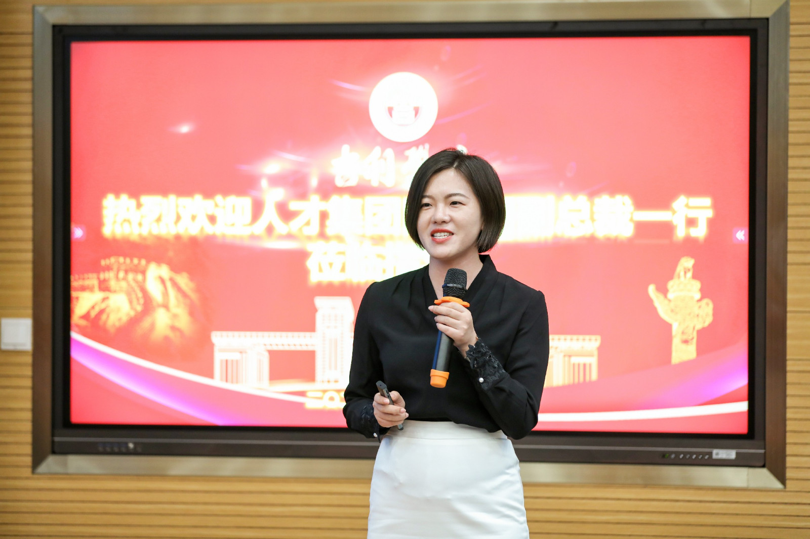 15 三亚学院教师 李慧~1.jpg